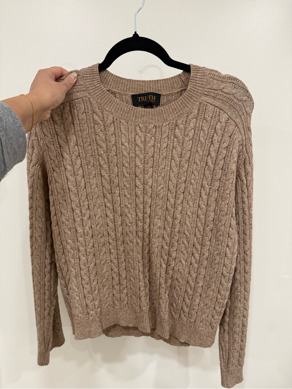 TRUTH Cable-Knit Crewneck Sweater in Taupe Brown